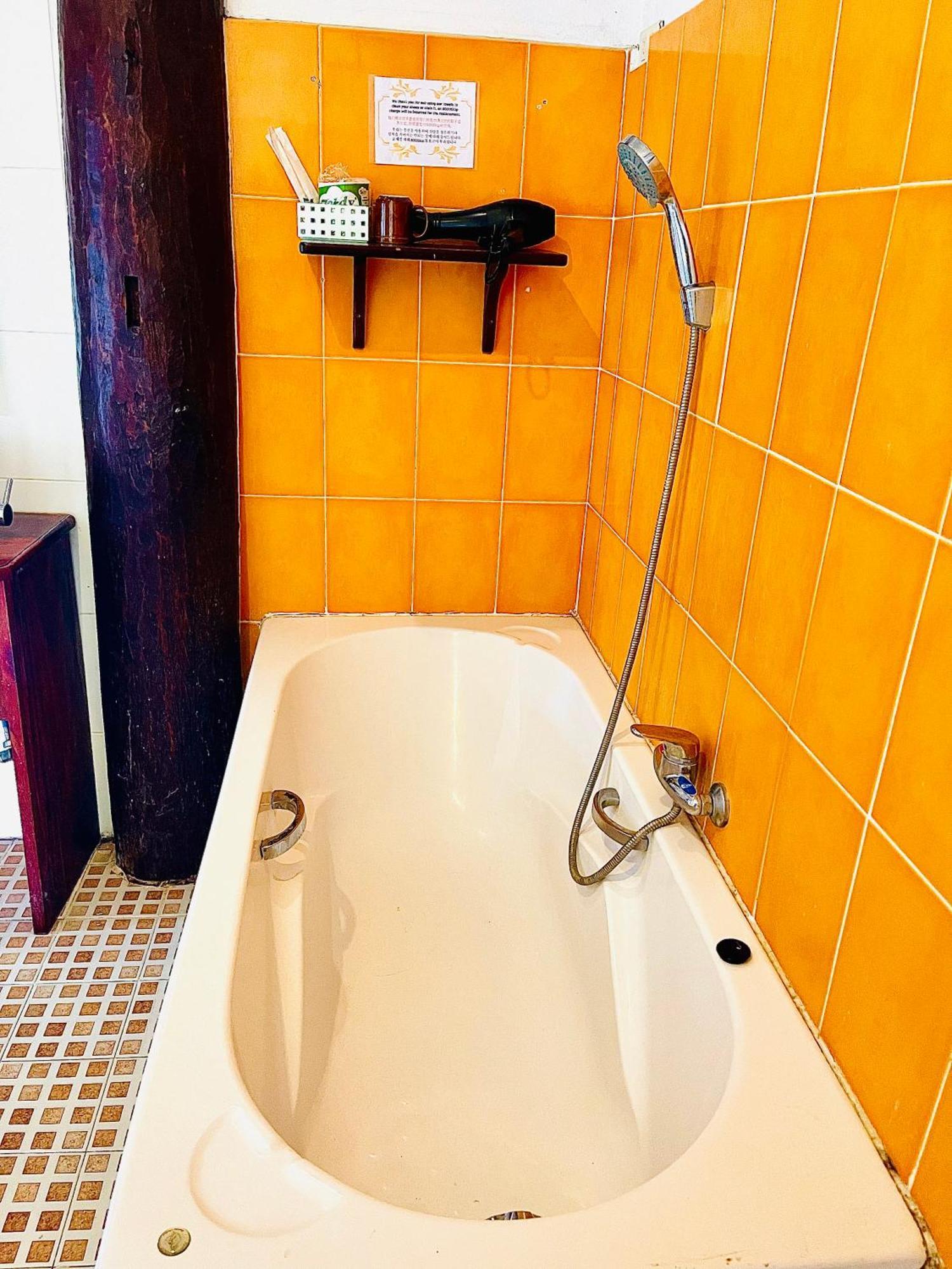 לואנג פרבאנג Vieng Savanh II Hotel מראה חיצוני תמונה