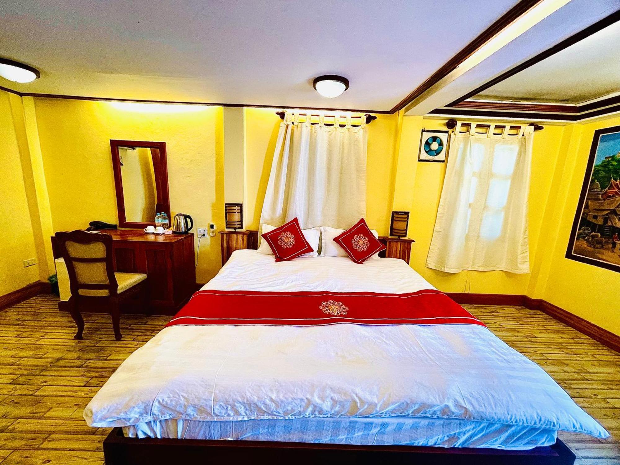 לואנג פרבאנג Vieng Savanh II Hotel מראה חיצוני תמונה