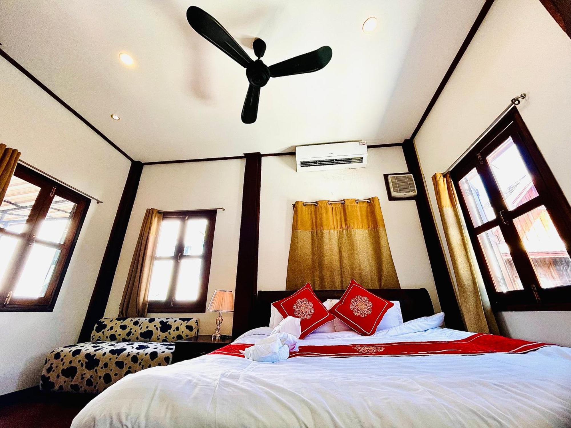 לואנג פרבאנג Vieng Savanh II Hotel מראה חיצוני תמונה
